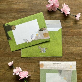 Set van 5 enveloppen met picknick, konijnen en kippen